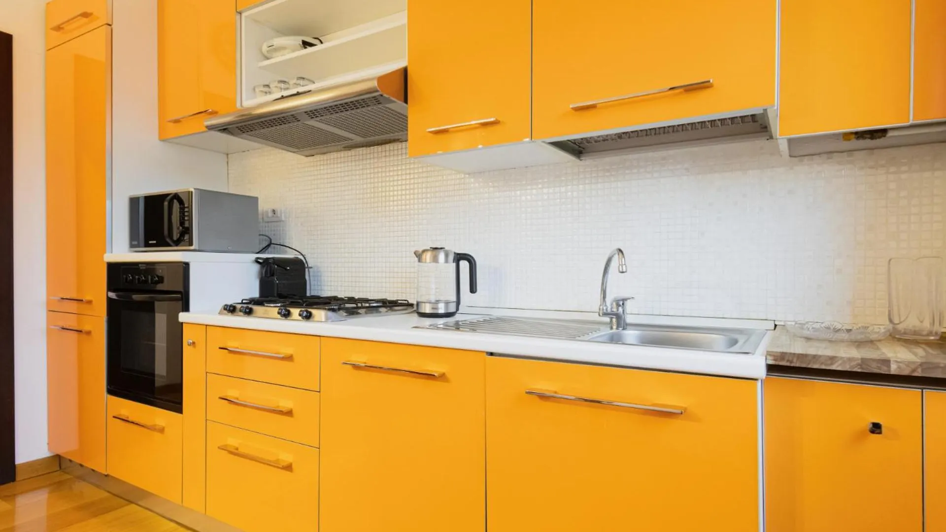 Easylife - Elegante Appartamento In Solari Milan Apartment