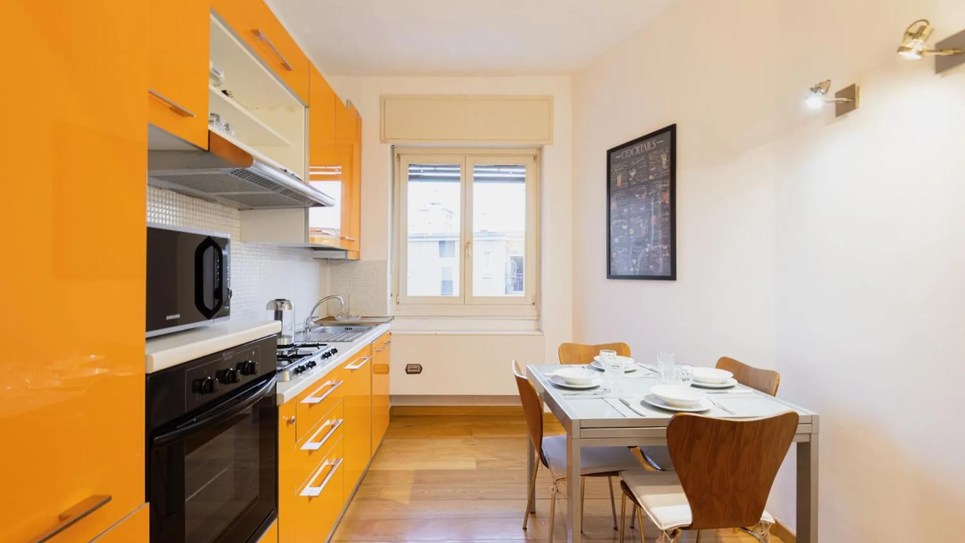 Apartment Easylife - Elegante Appartamento In Solari Milan Italy